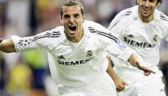 ÇEMPİONLAR LİQASI : FƏNƏRBAXÇANIN BÖYÜKHESABLI QƏLƏBƏSİ...