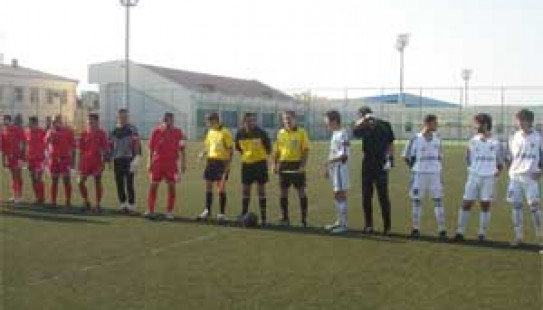 İLK SINAQDAN ALNI AÇIQ . . .