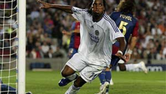 Barça denied by last-gasp Drogba