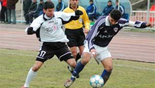 MASTER OF THE CUP IN FRONT OF DIFFICULT TEST.