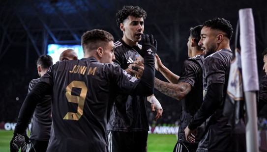 Bəhlul Mustafazadə ilkə imza atdı